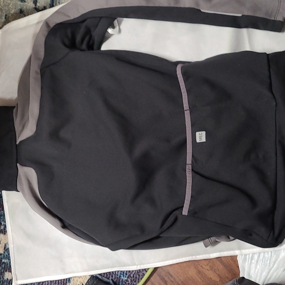 Mec biking or running coat - Picture 3 of 3